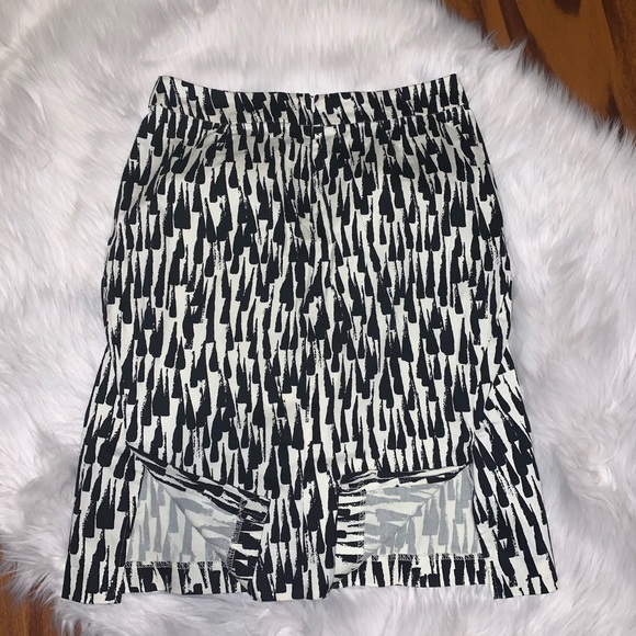 New York and Company pencil skirt. - Picture 2 of 3